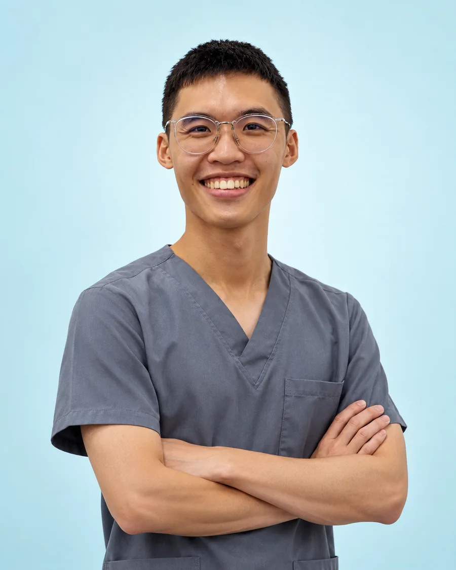 Focus Smile Dental 牙医 Dr. Chong Delon